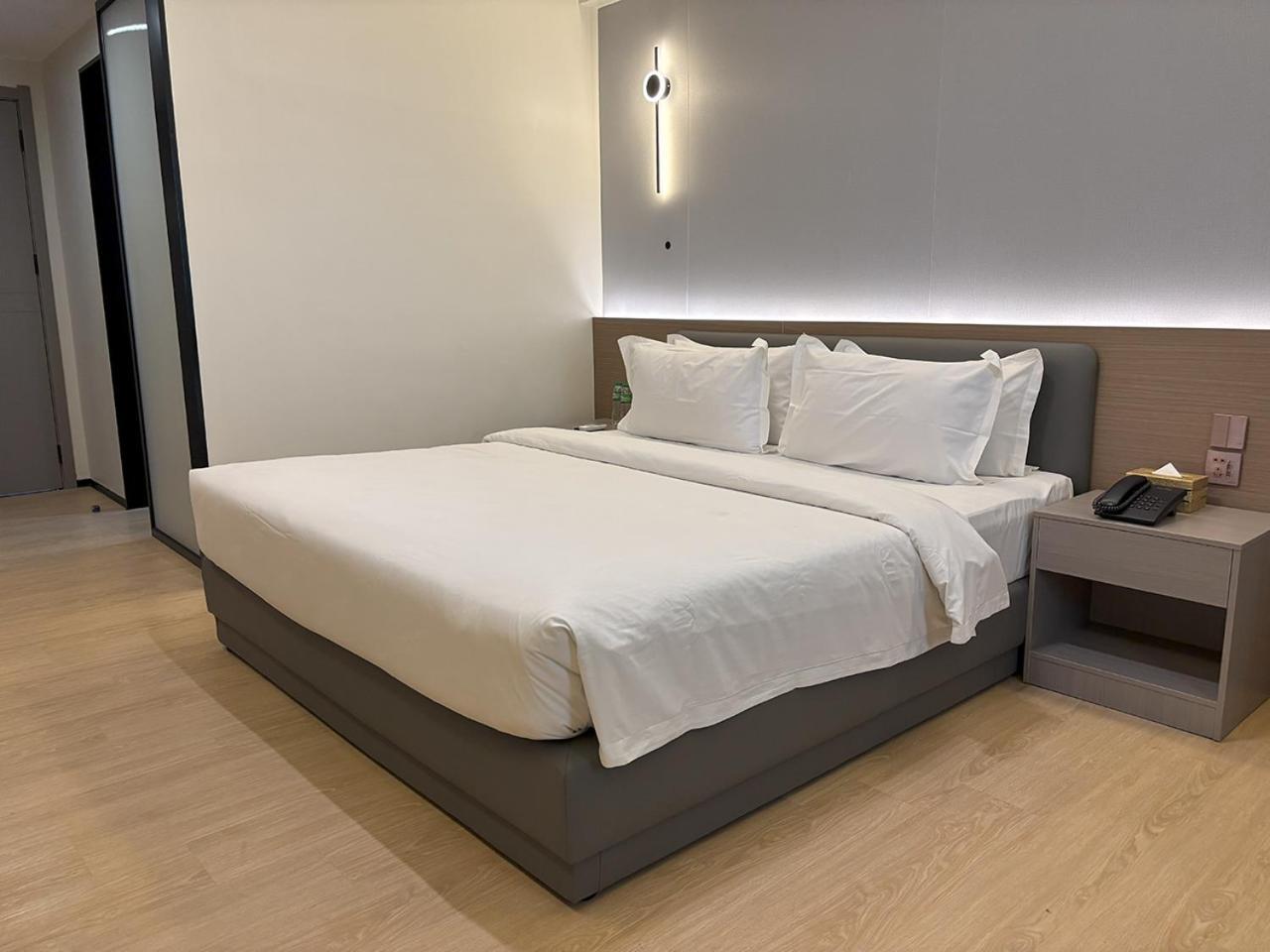Lido De Paris Hotel Manila Ngoại thất bức ảnh